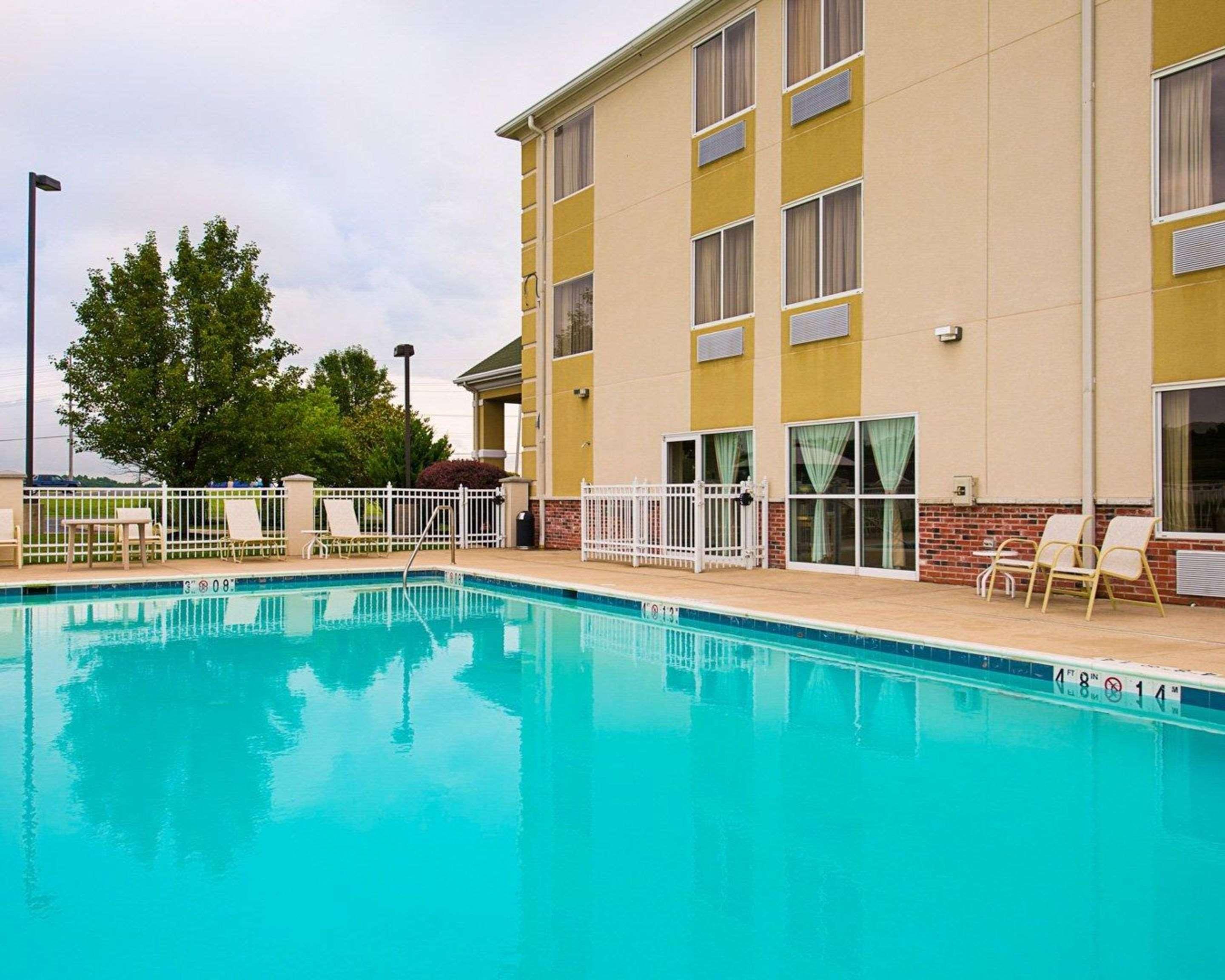 Quality Inn Spring Mills - Martinsburg North Esterno foto